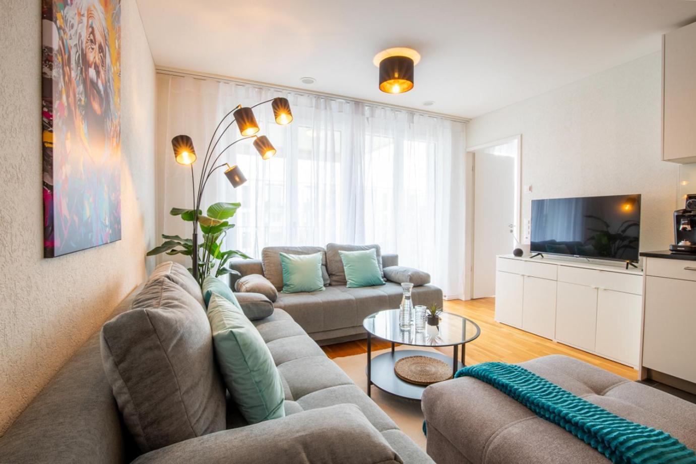 Special Einstein II Apartment Basel, Messe Kleinbasel 10-Star Buitenkant foto